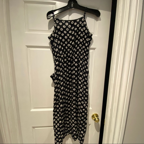 Romeo & Juliet Couture Dress - Picture 2 of 3